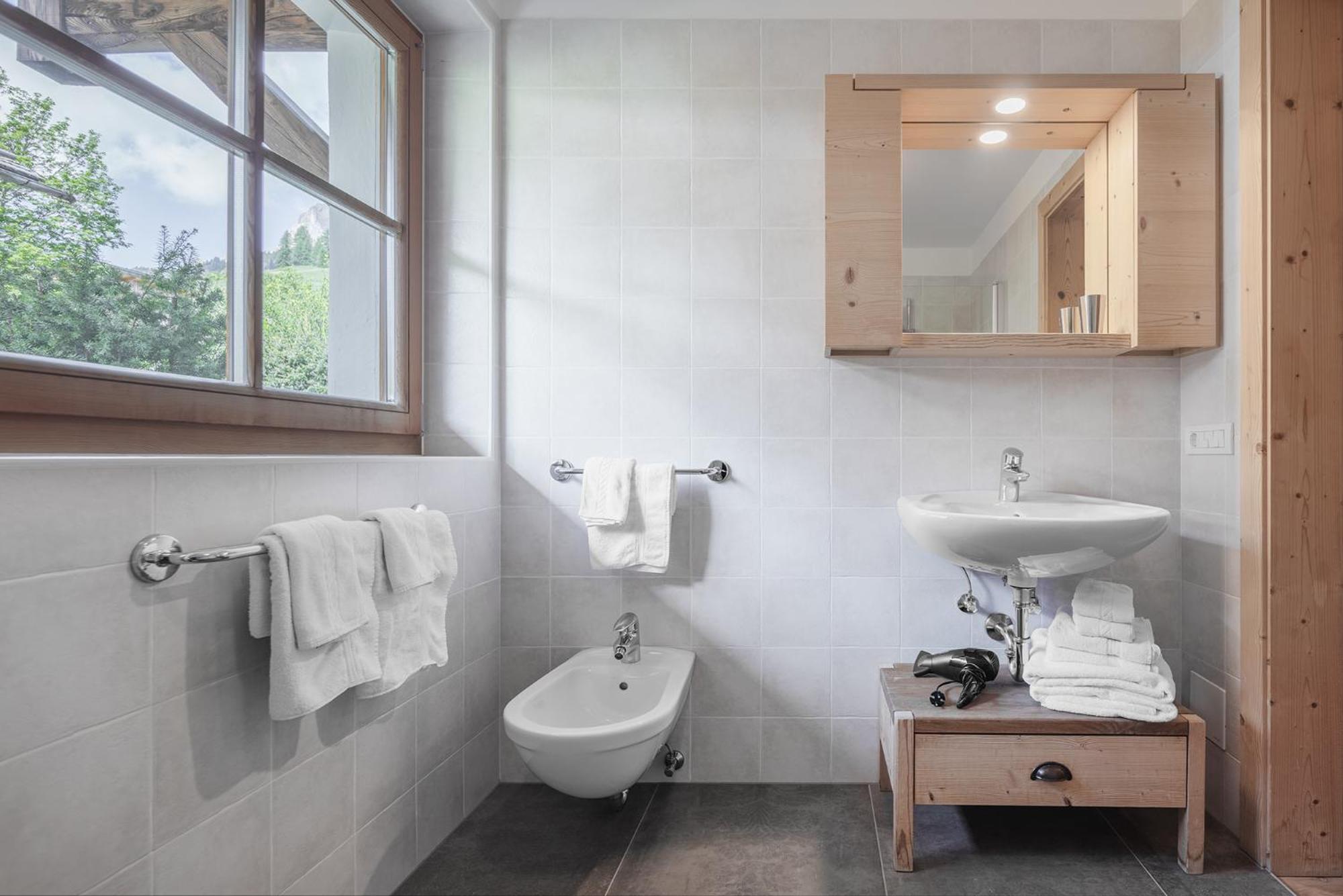 Chalet Ciasa Tino & Sara - Belaval Apartments كورفارا إنْ بادِيا المظهر الخارجي الصورة
