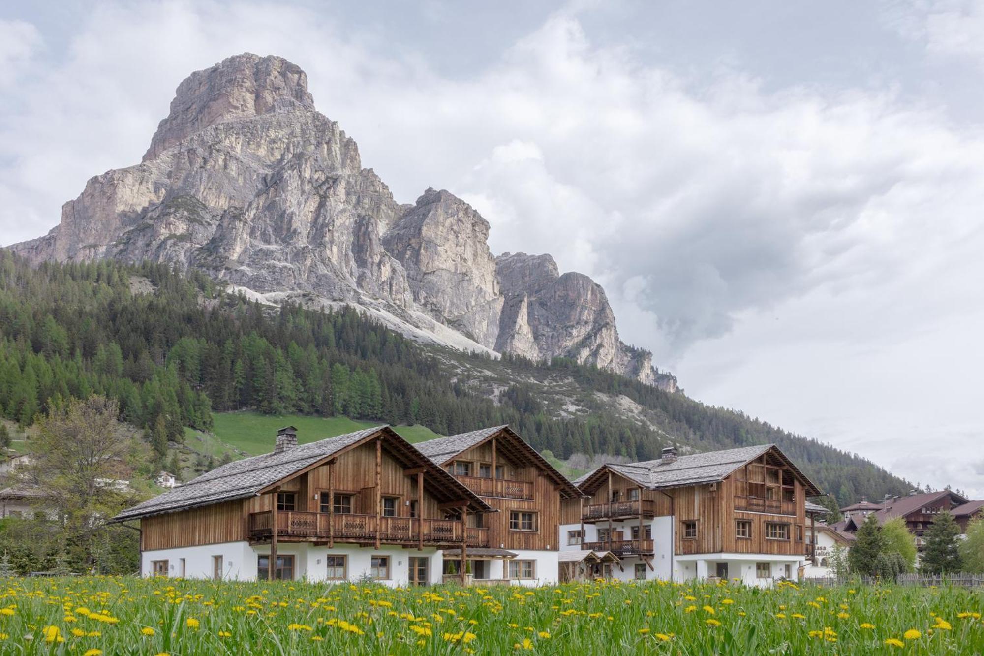 Chalet Ciasa Tino & Sara - Belaval Apartments كورفارا إنْ بادِيا المظهر الخارجي الصورة