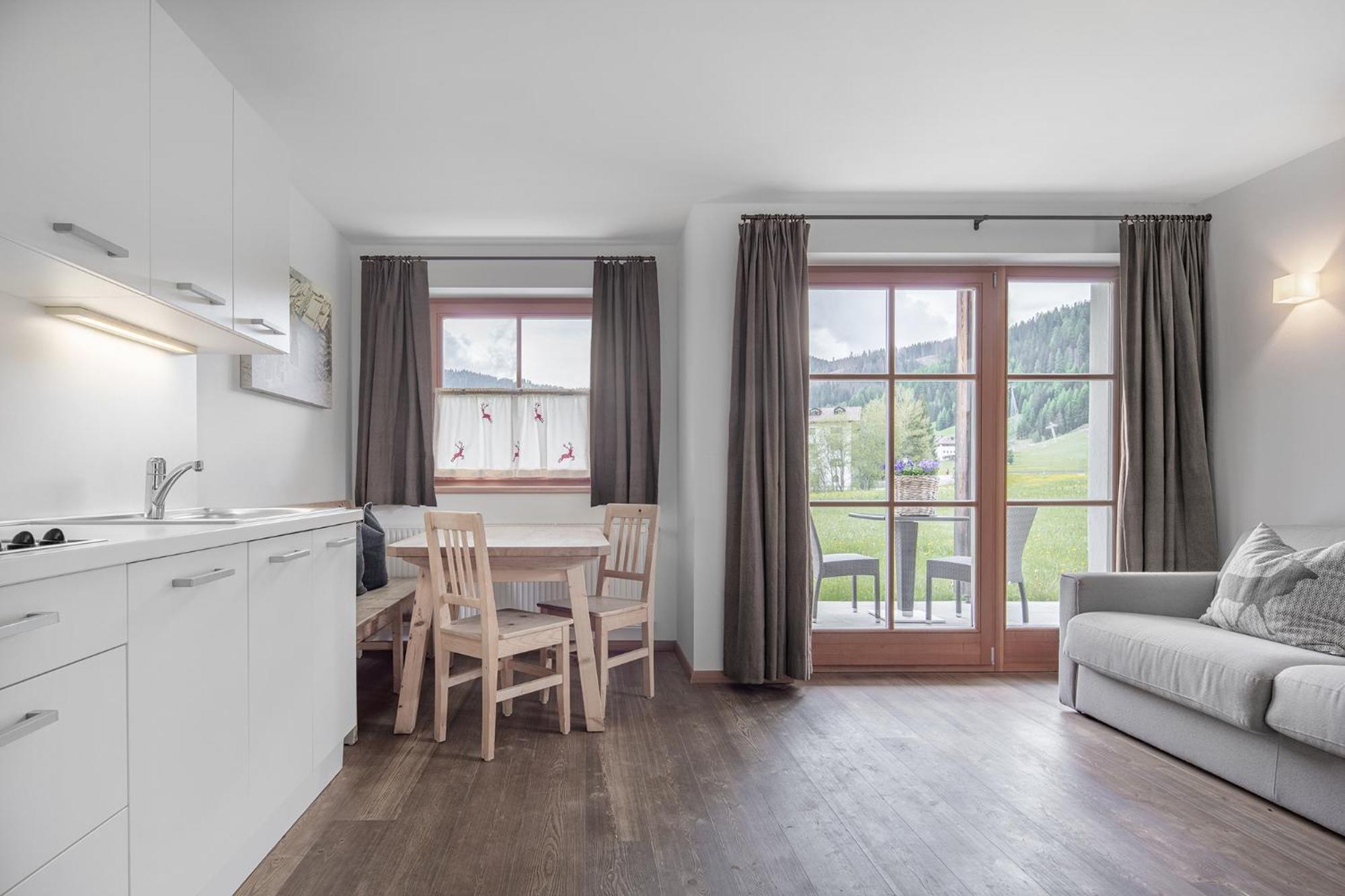 Chalet Ciasa Tino & Sara - Belaval Apartments كورفارا إنْ بادِيا المظهر الخارجي الصورة