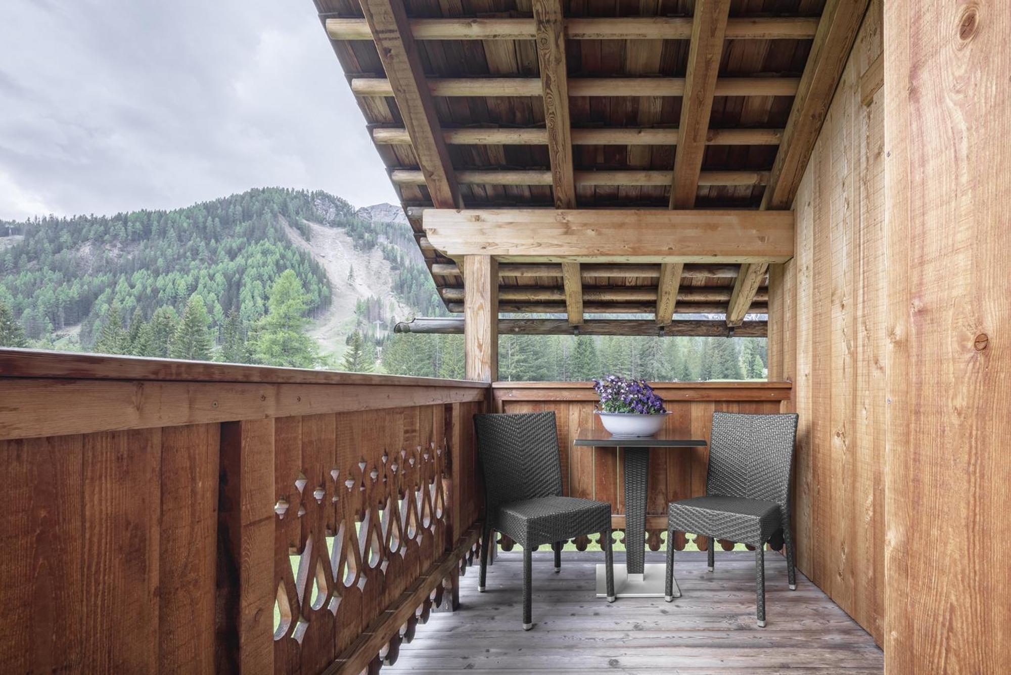 Chalet Ciasa Tino & Sara - Belaval Apartments كورفارا إنْ بادِيا المظهر الخارجي الصورة