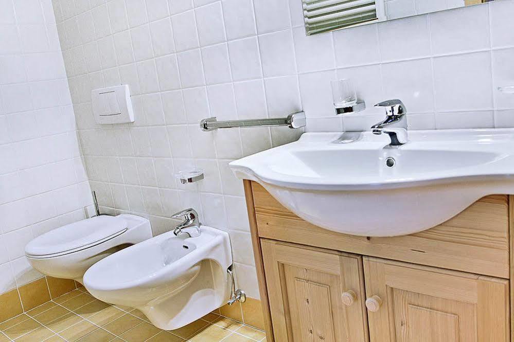 Chalet Ciasa Tino & Sara - Belaval Apartments كورفارا إنْ بادِيا المظهر الخارجي الصورة